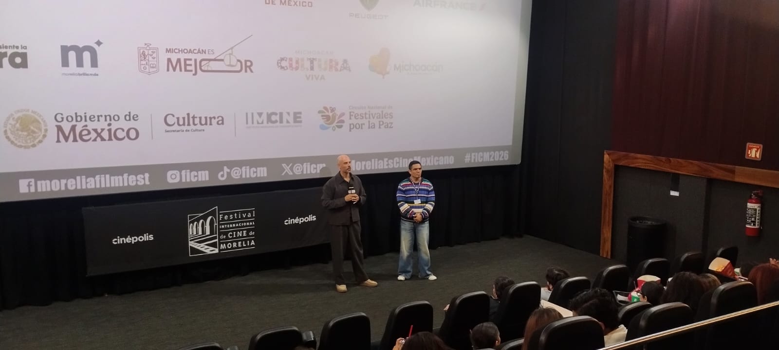 Eloy Domínguez Serén (derecha) en el FICM